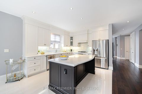Photo 9 at 28 Ellerby Square N, West Woodbridge, Vaughan