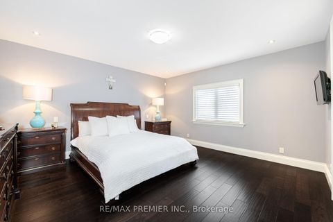 Photo 16 at 28 Ellerby Square N, West Woodbridge, Vaughan