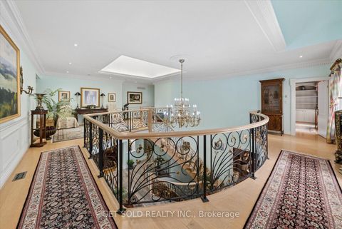 Photo 15 at 46 Wimpole Drive, Windfields, Toronto