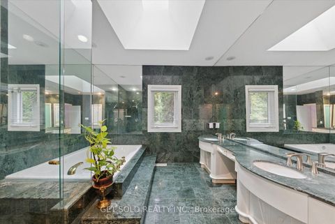 Photo 19 at 46 Wimpole Drive, Windfields, Toronto