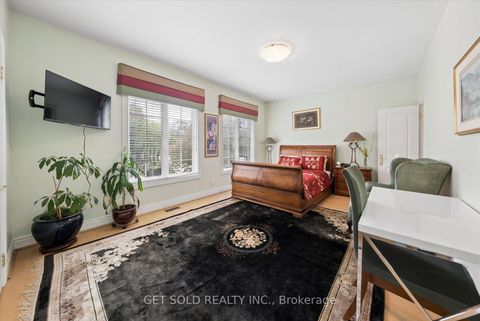 Photo 21 at 46 Wimpole Drive, Windfields, Toronto