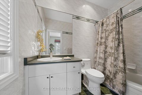 Photo 25 at 46 Wimpole Drive, Windfields, Toronto