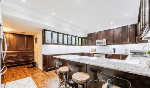 Photo 29 at 46 Wimpole Drive, Windfields, Toronto