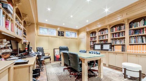 Photo 31 at 46 Wimpole Drive, Windfields, Toronto