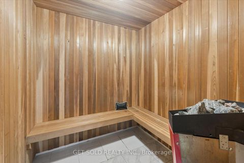 Photo 35 at 46 Wimpole Drive, Windfields, Toronto