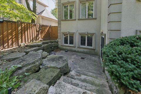 Photo 45 at 46 Wimpole Drive, Windfields, Toronto