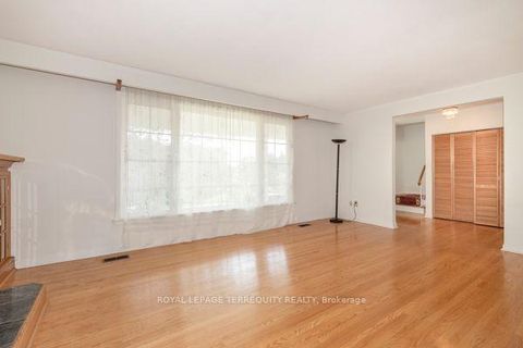Photo 5 at 1 Snowcrest Avenue, Steeles, Toronto