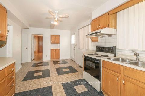 Photo 8 at 1 Snowcrest Avenue, Steeles, Toronto