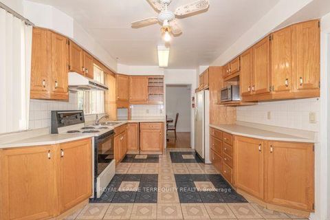 Photo 9 at 1 Snowcrest Avenue, Steeles, Toronto