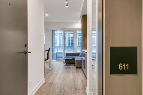 Photo 3 at 611 - 108 Peter Street, Waterfront Communities C1, Toronto