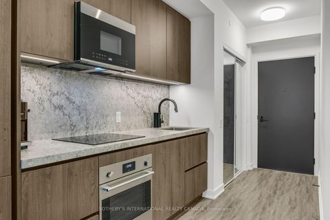 Photo 11 at 611 - 108 Peter Street, Waterfront Communities C1, Toronto