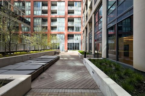 Photo 31 at 611 - 108 Peter Street, Waterfront Communities C1, Toronto