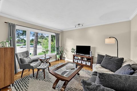 Photo 5 at 163 Grove Street E, Wellington, Barrie