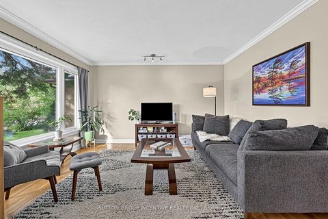 Photo 6 at 163 Grove Street E, Wellington, Barrie