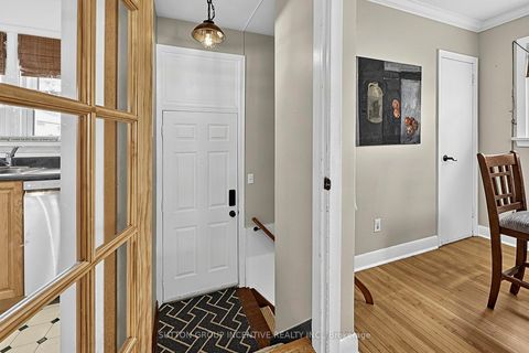 Photo 20 at 163 Grove Street E, Wellington, Barrie