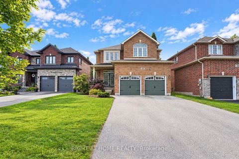 Photo 1 at 35 Auburn Court, Ardagh, Barrie