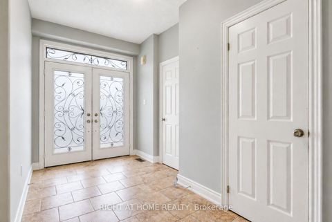 Photo 4 at 35 Auburn Court, Ardagh, Barrie
