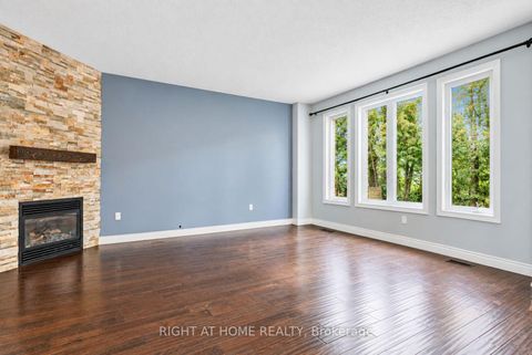 Photo 5 at 35 Auburn Court, Ardagh, Barrie