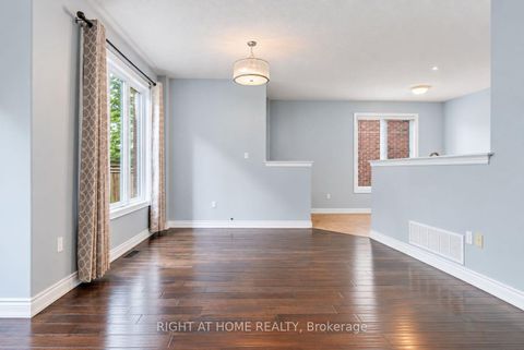 Photo 9 at 35 Auburn Court, Ardagh, Barrie