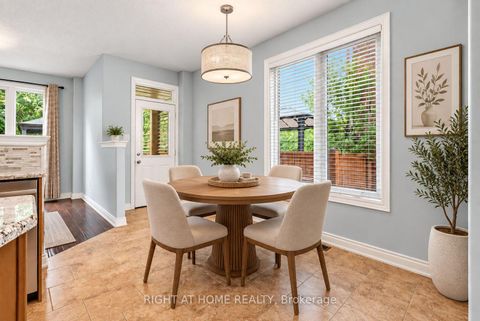 Photo 10 at 35 Auburn Court, Ardagh, Barrie