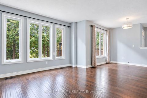 Photo 12 at 35 Auburn Court, Ardagh, Barrie