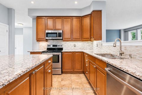 Photo 18 at 35 Auburn Court, Ardagh, Barrie