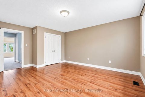 Photo 24 at 35 Auburn Court, Ardagh, Barrie