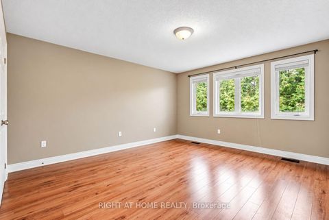 Photo 26 at 35 Auburn Court, Ardagh, Barrie
