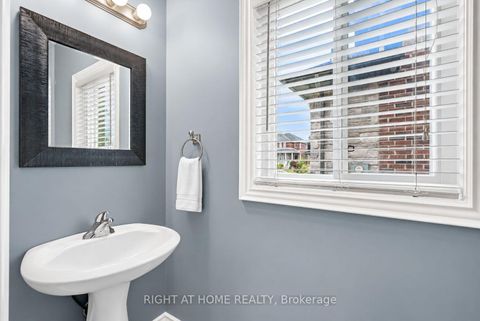 Photo 29 at 35 Auburn Court, Ardagh, Barrie