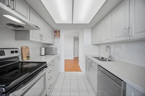Photo 10 at 502 - 1 Rowntree Road, Jamestown, Toronto