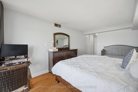 Photo 15 at 502 - 1 Rowntree Road, Jamestown, Toronto