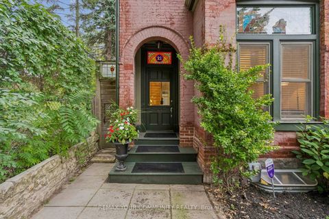 Photo 2 at 21 Laurier Avenue E, South St. James Town, Toronto