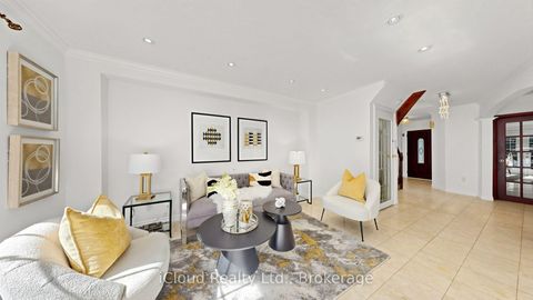 Photo 13 at 39 Coventry Court, Crosby, Richmond Hill