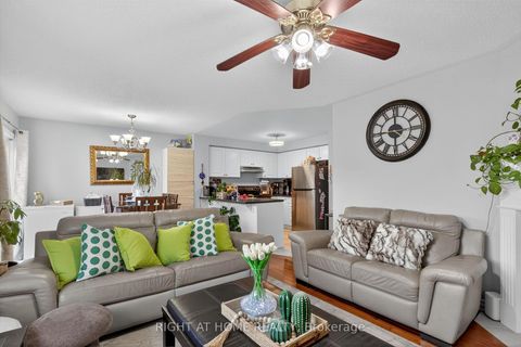 Photo 11 at 3 Player Drive, East Bayfield, Barrie