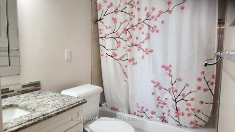 Photo 12 at 704 - 2800 Warden Avenue, L'Amoreaux, Toronto