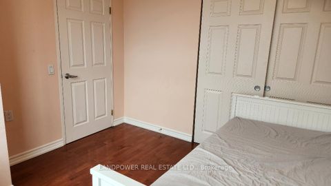 Photo 13 at 704 - 2800 Warden Avenue, L'Amoreaux, Toronto