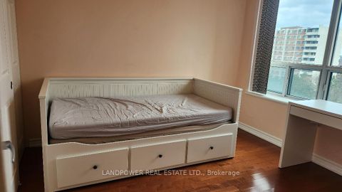 Photo 14 at 704 - 2800 Warden Avenue, L'Amoreaux, Toronto