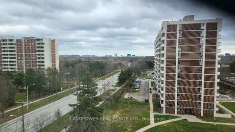 Photo 17 at 704 - 2800 Warden Avenue, L'Amoreaux, Toronto