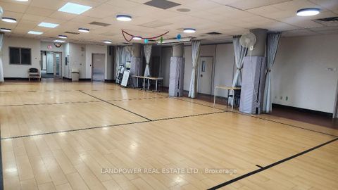 Photo 22 at 704 - 2800 Warden Avenue, L'Amoreaux, Toronto