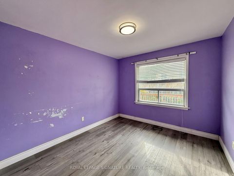 Photo 9 at 4 Wantanopa Crescent, Woburn, Toronto