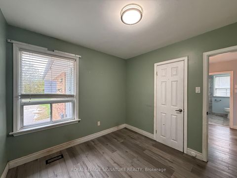 Photo 19 at 4 Wantanopa Crescent, Woburn, Toronto
