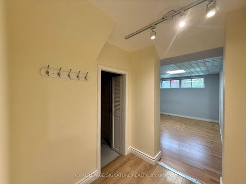 Photo 22 at 4 Wantanopa Crescent, Woburn, Toronto