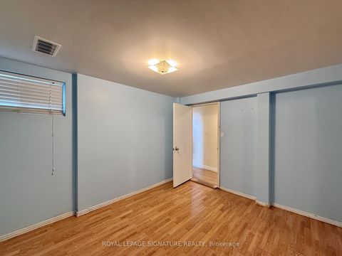 Photo 29 at 4 Wantanopa Crescent, Woburn, Toronto