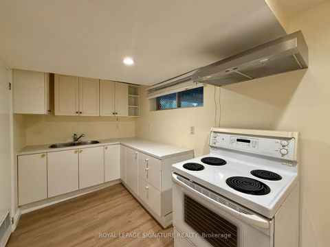 Photo 32 at 4 Wantanopa Crescent, Woburn, Toronto