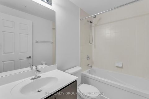 Photo 11 at 920 - 15 James Finlay Way, CFB, Toronto