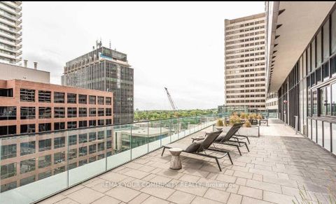 Photo 4 at 4504 - 8 Eglinton Avenue E, Mount Pleasant West, Toronto