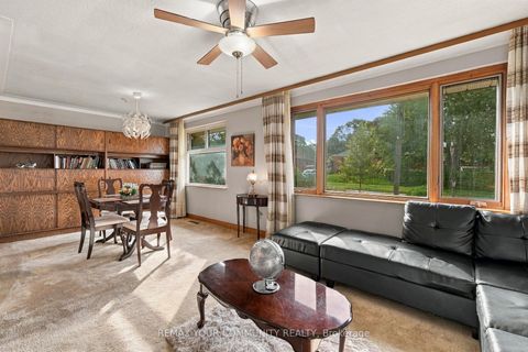 Photo 8 at 59 Redwater Drive, Kipling, Toronto