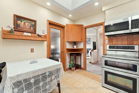 Photo 13 at 59 Redwater Drive, Kipling, Toronto