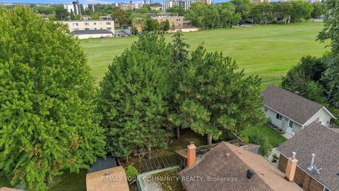 Photo 39 at 59 Redwater Drive, Kipling, Toronto