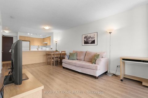 Photo 3 at 1602 - 18 Parkview Avenue, Willowdale East, Toronto